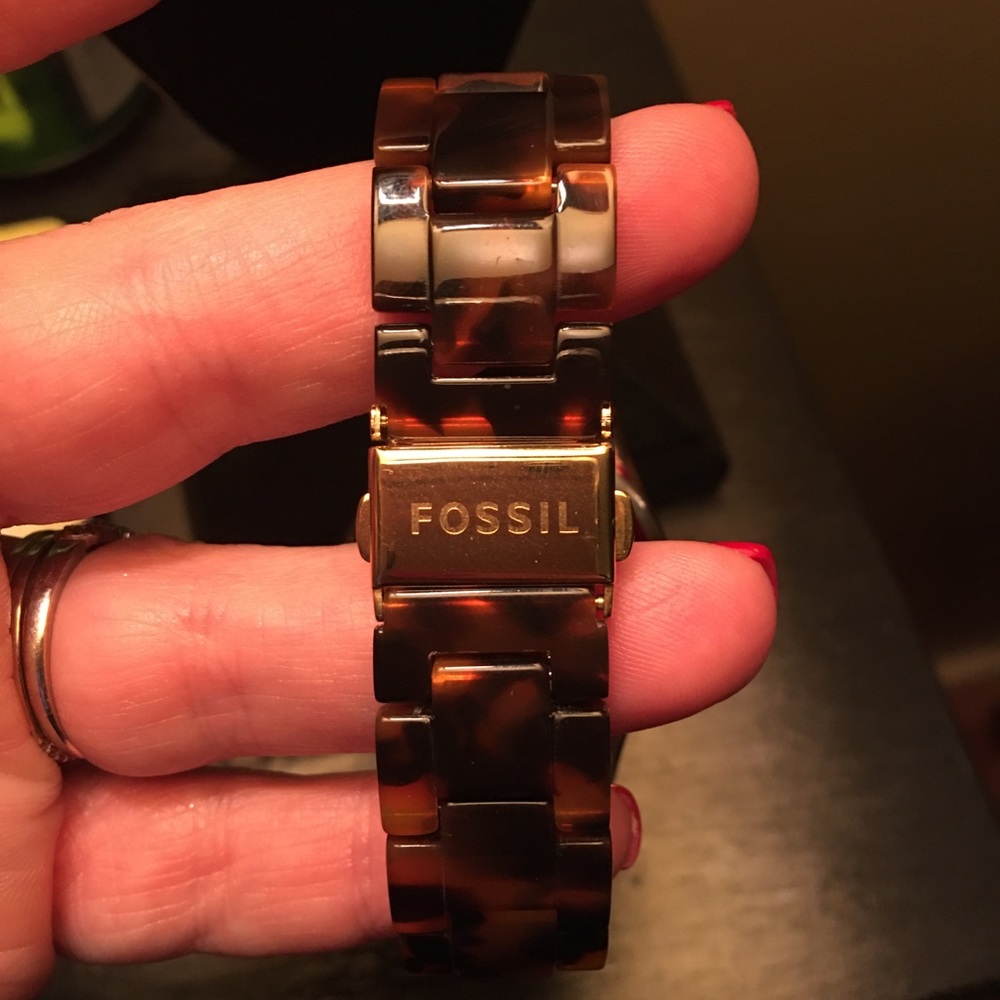 Fossil Watch - Picture 3 of 3